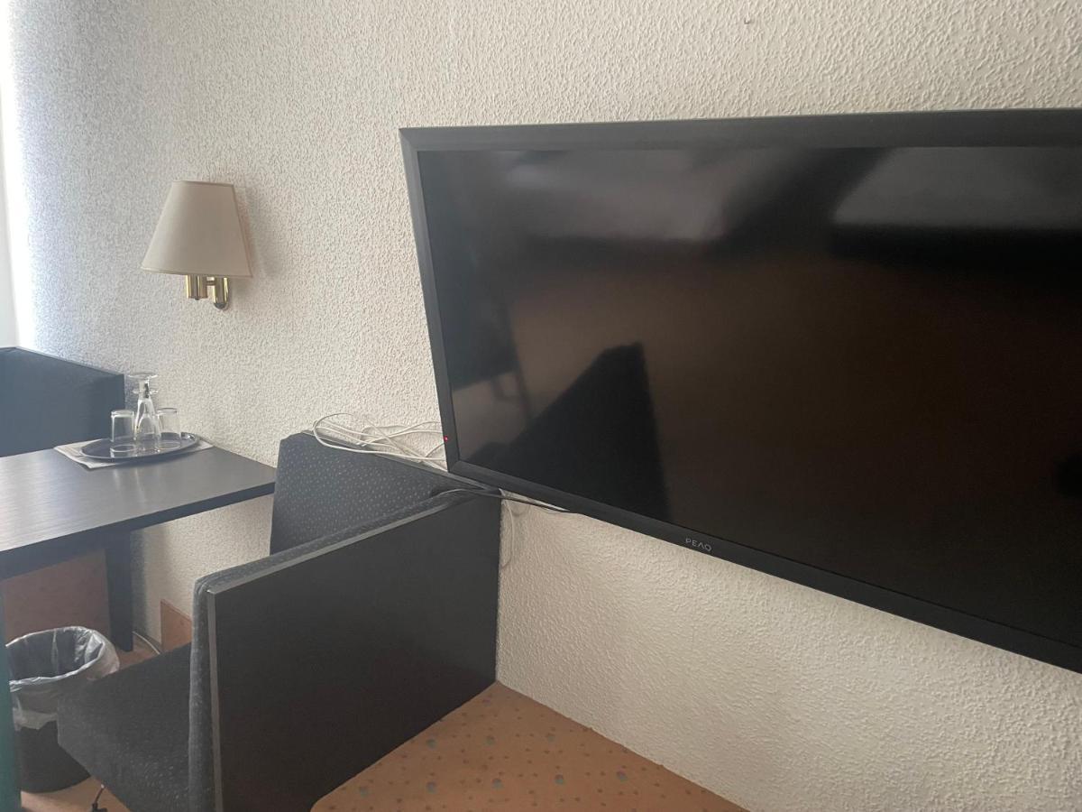 Hotel Bitterfelder Hof Εξωτερικό φωτογραφία