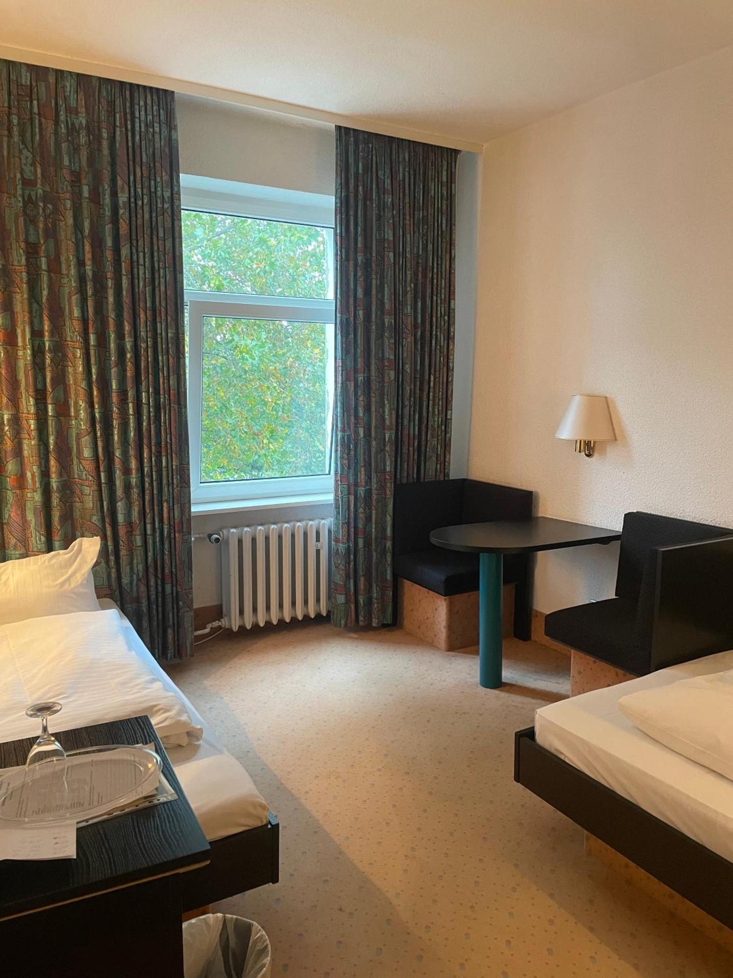 Hotel Bitterfelder Hof Εξωτερικό φωτογραφία