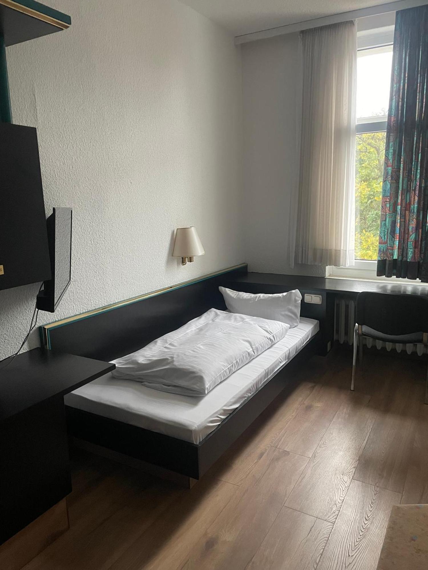 Hotel Bitterfelder Hof Εξωτερικό φωτογραφία